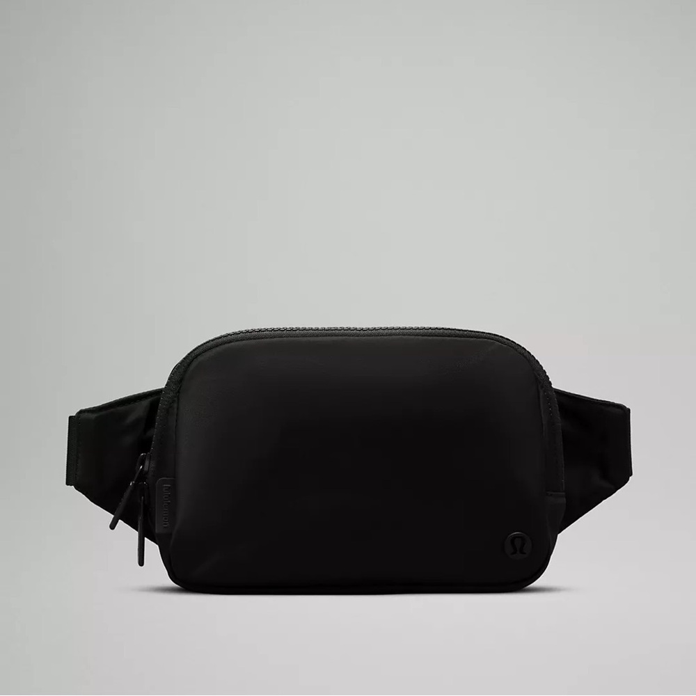 Lululemon Everywhere Belt Bag Large with Long Strap 2L